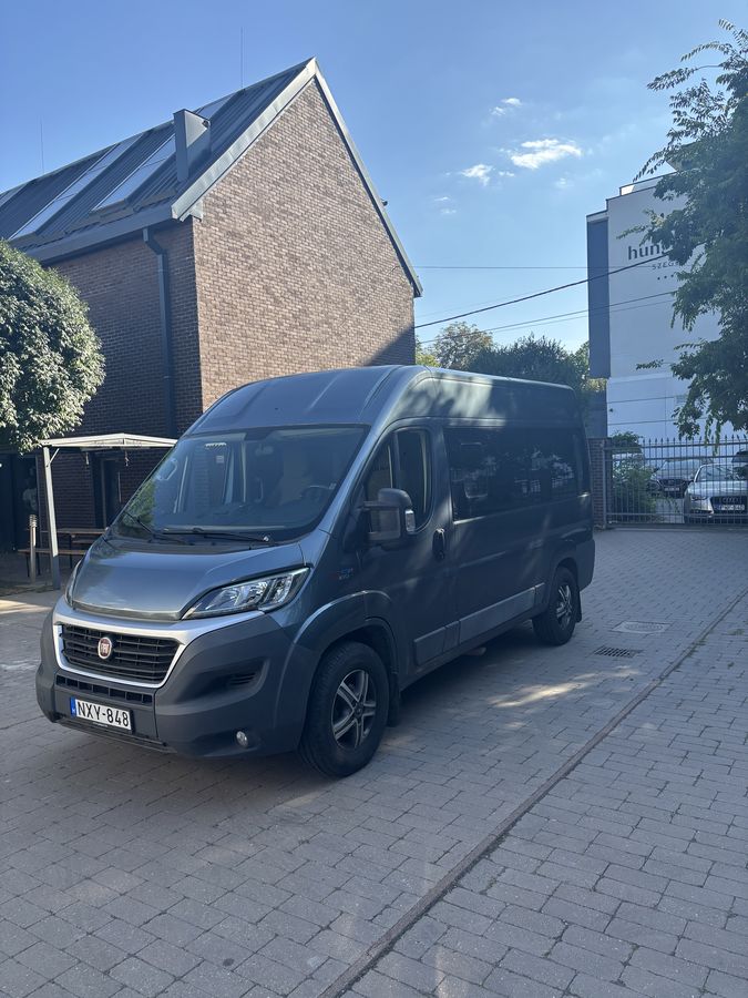 Fiat Ducato eleje, Fiat embléma